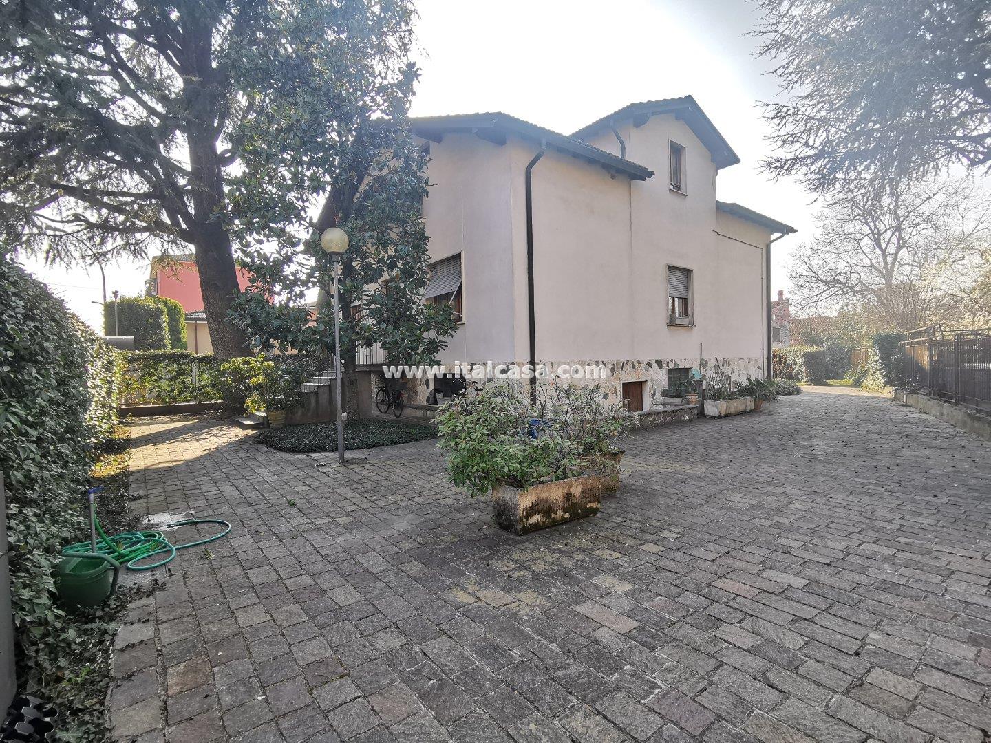 Villa Bifamiliare in vendita a Treviglio