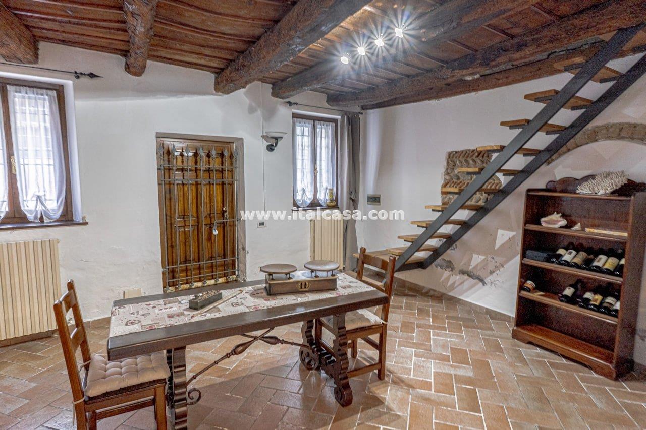 Cascina in vendita a Calvenzano