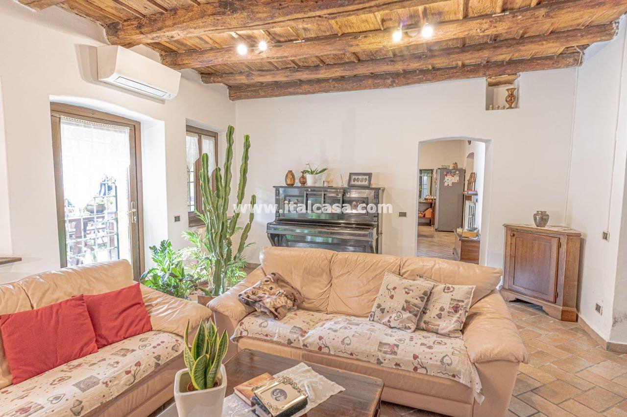 Cascina in vendita a Calvenzano