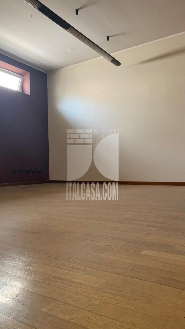 Ufficio in vendita a Treviglio