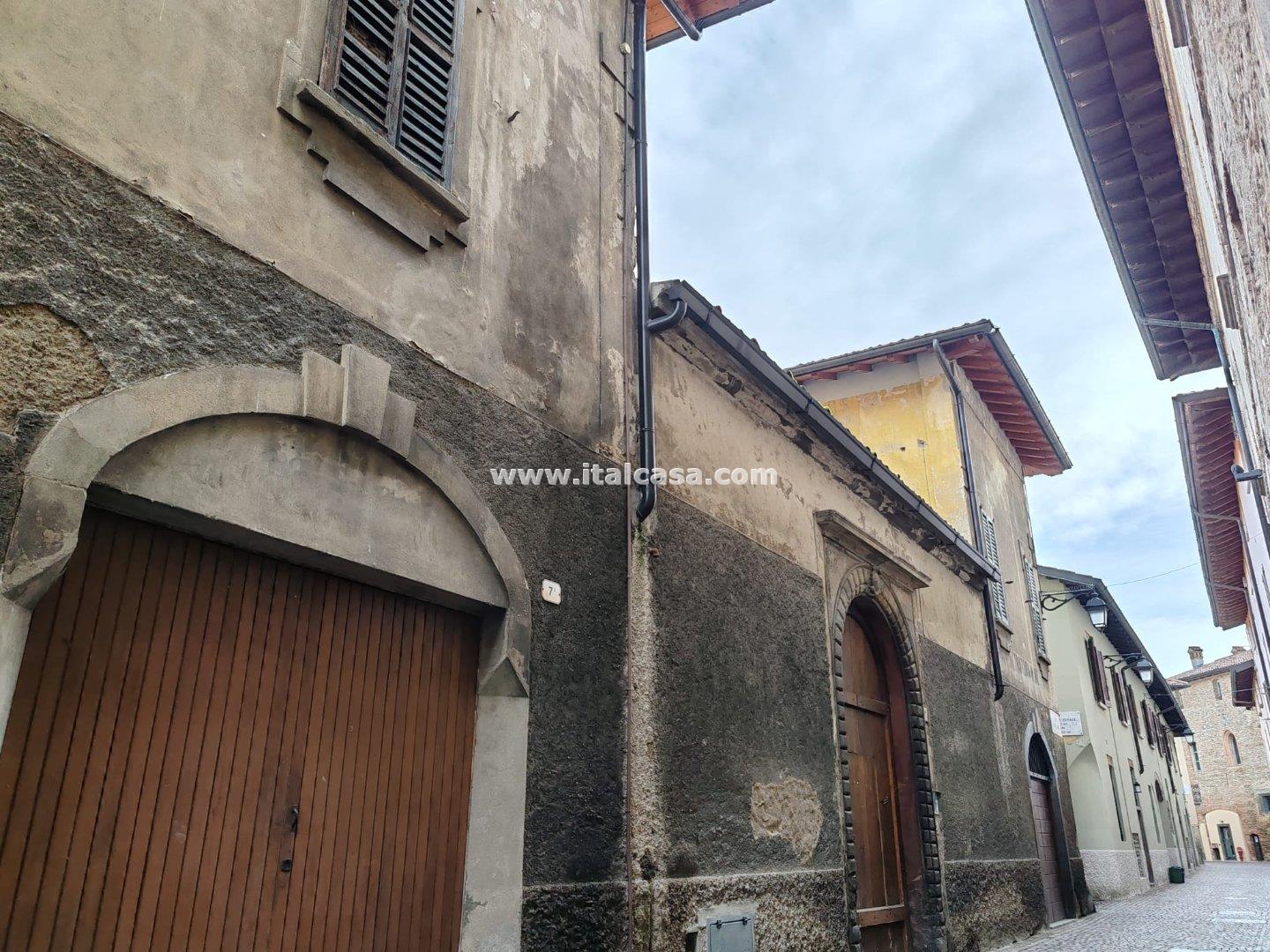 Stabile in vendita a Treviglio
