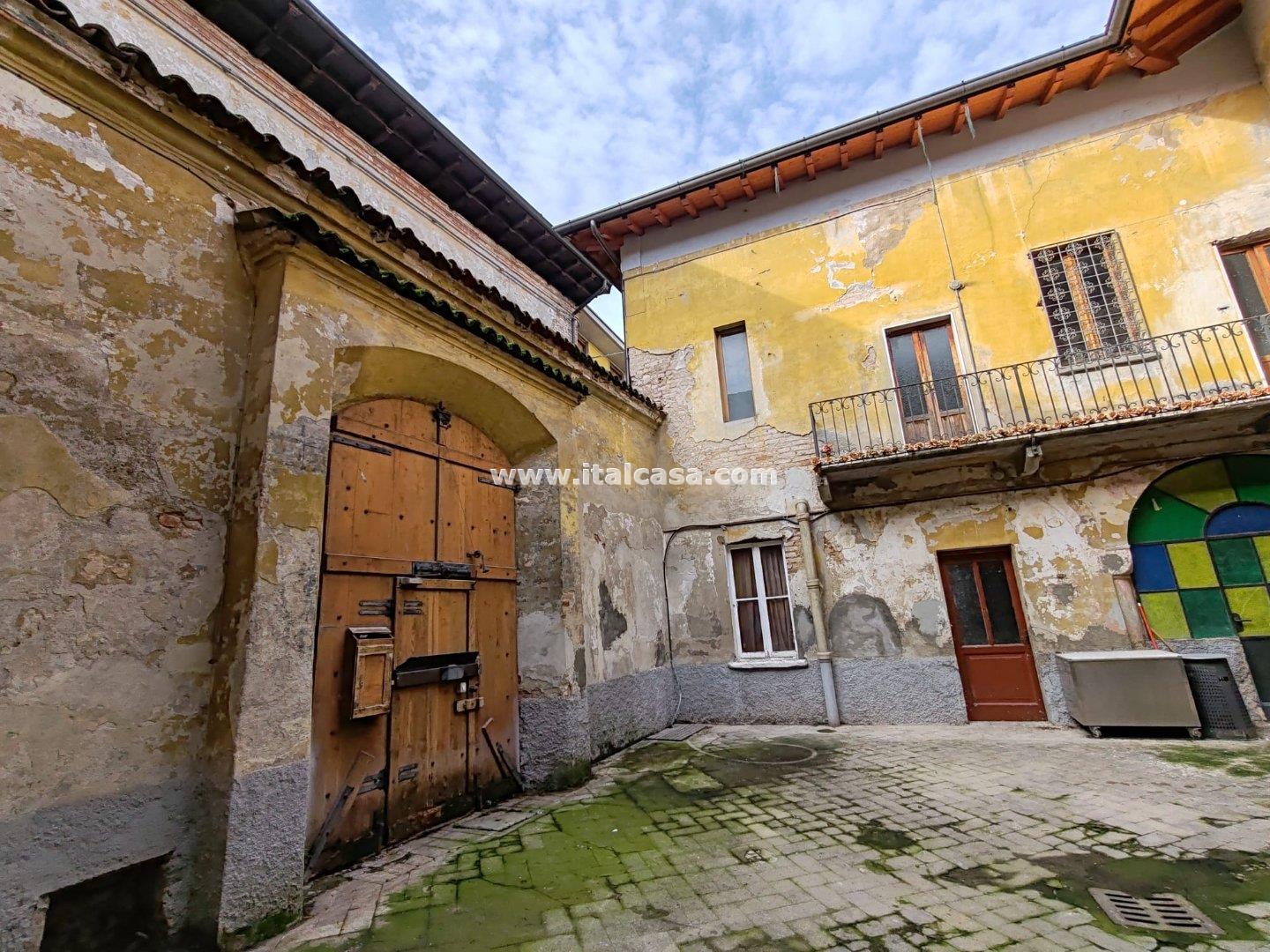 Stabile in vendita a Treviglio