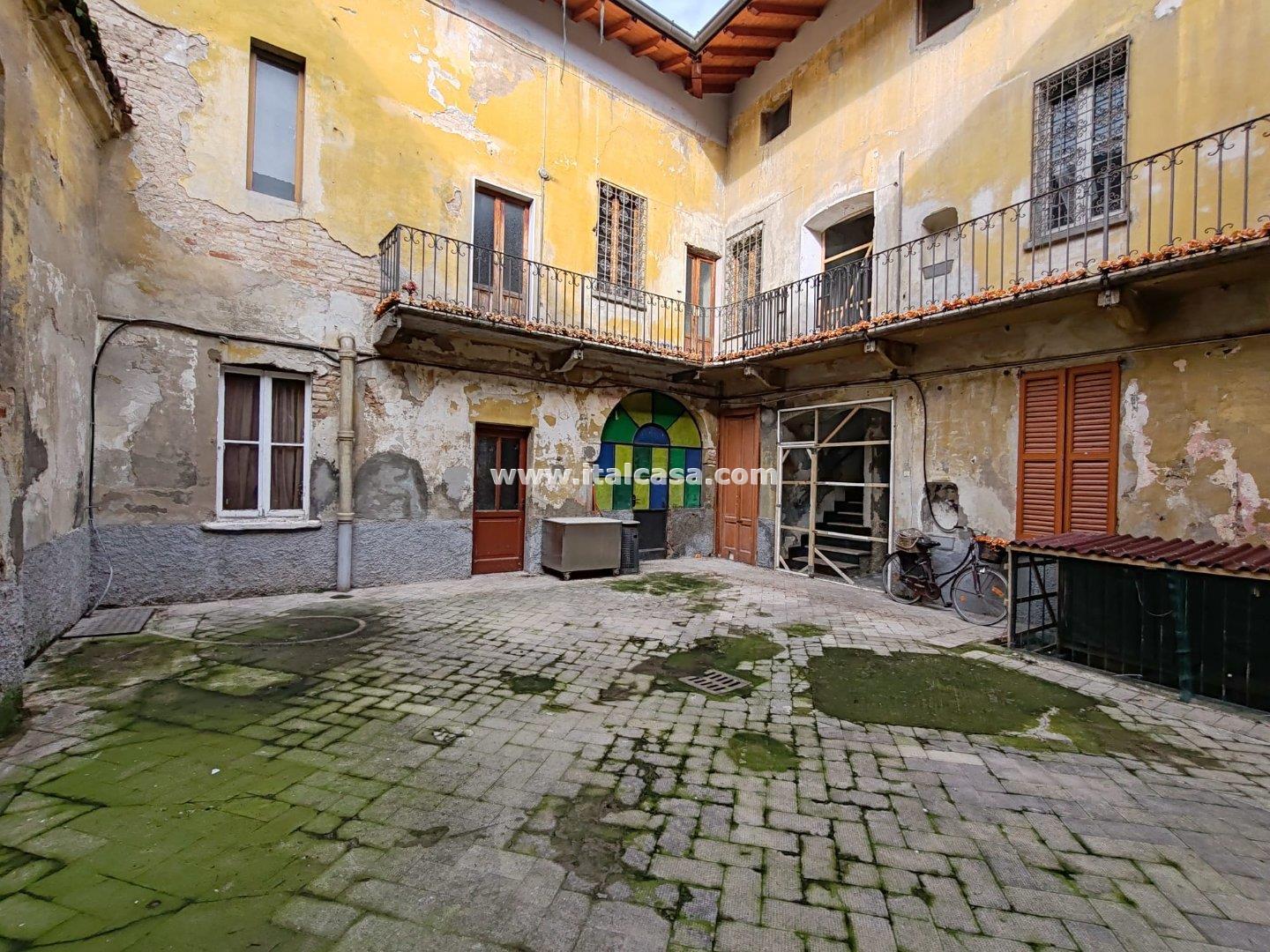 Stabile in vendita a Treviglio