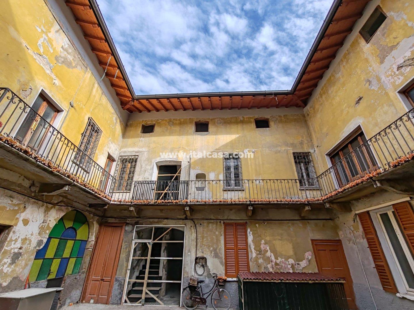 Stabile in vendita a Treviglio