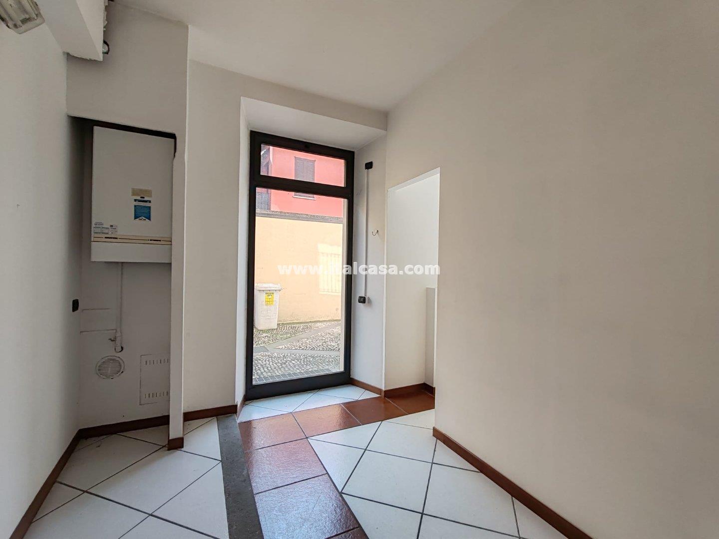 Negozio in vendita a Treviglio