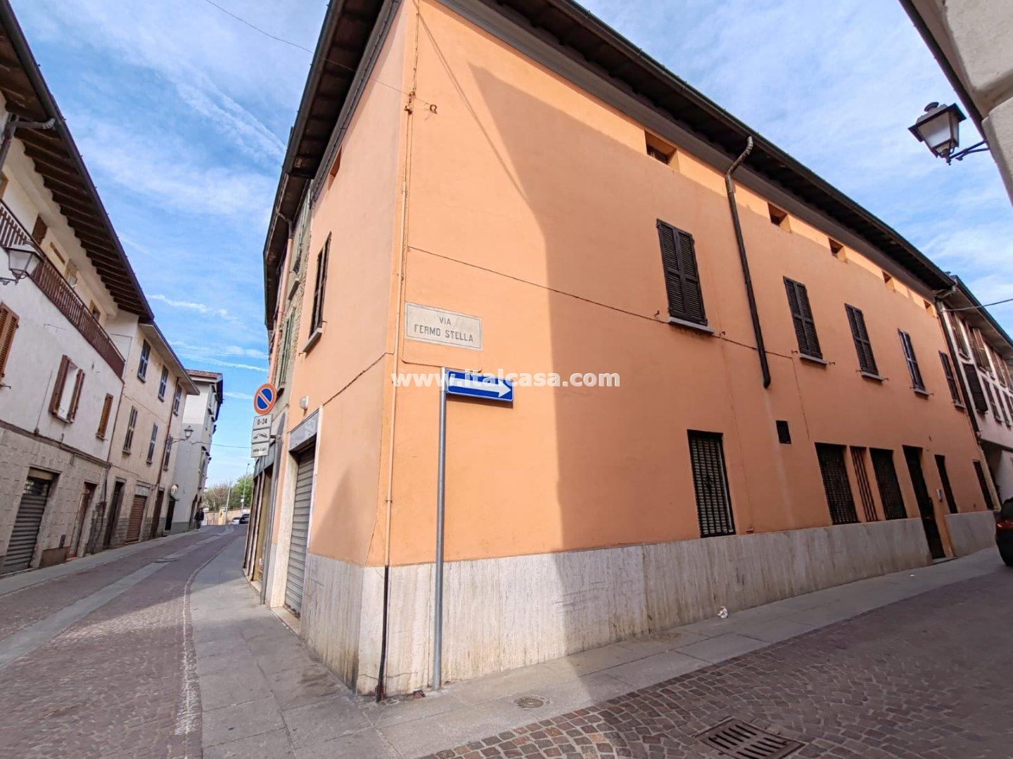 Stabile in vendita a Caravaggio