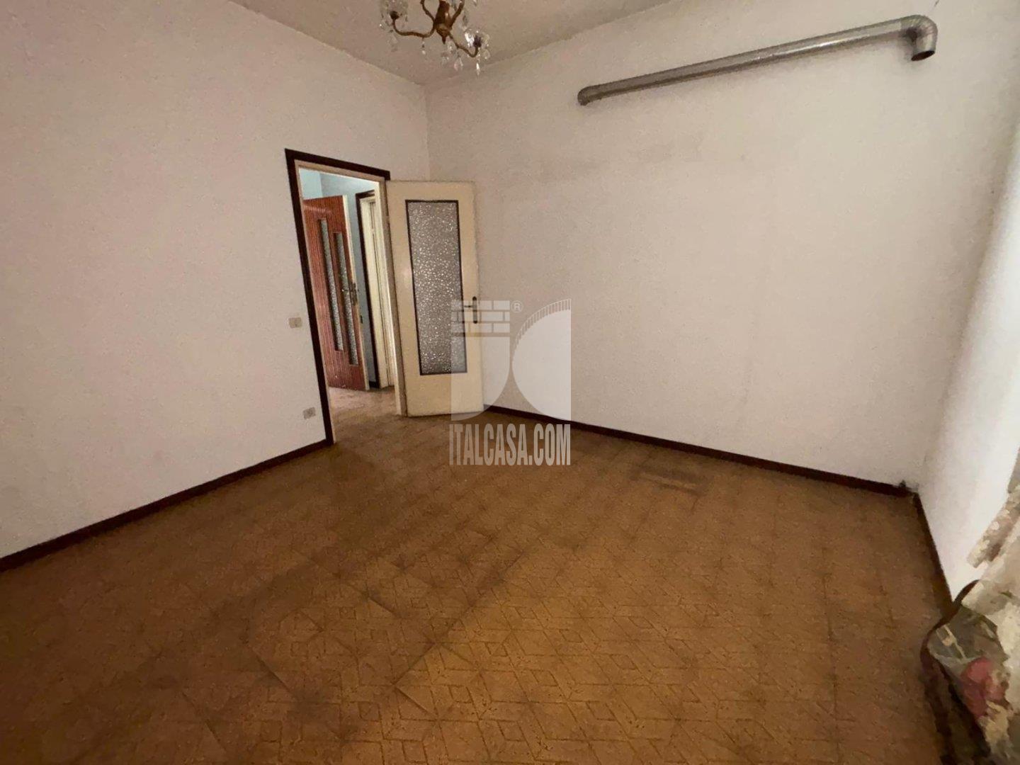 Casa Rustica in vendita a Calvenzano