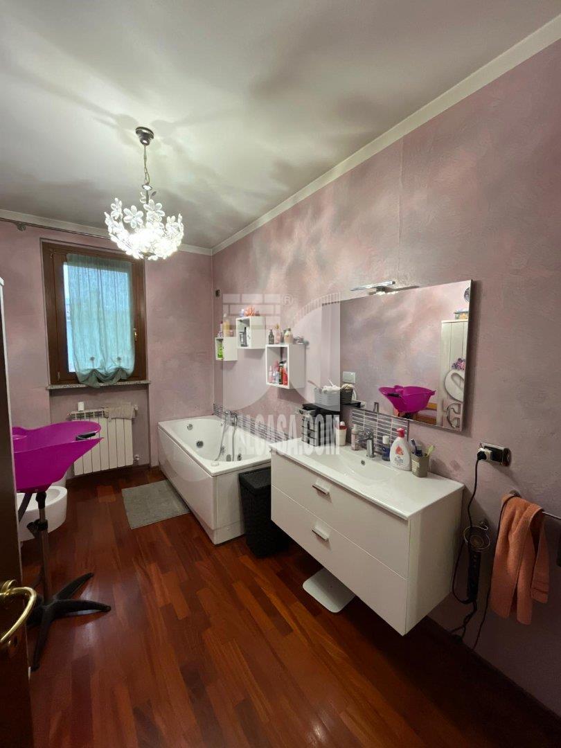 Villa a schiera di testa in vendita a Brignano Gera d