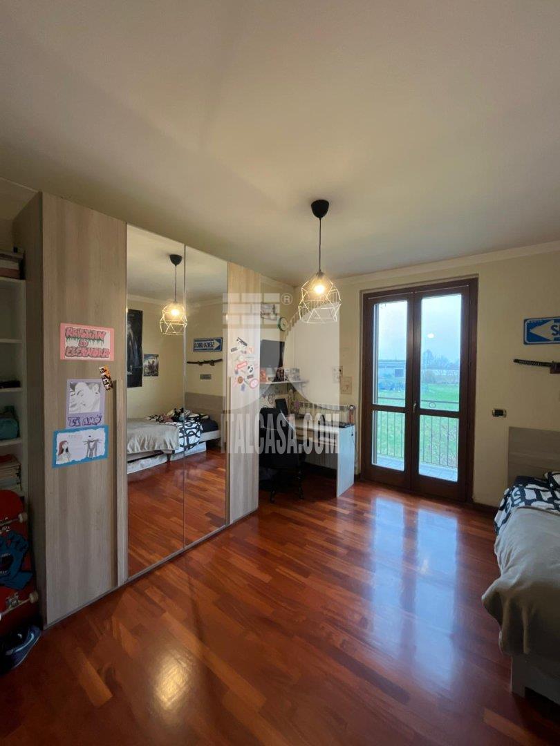 Villa a schiera di testa in vendita a Brignano Gera d