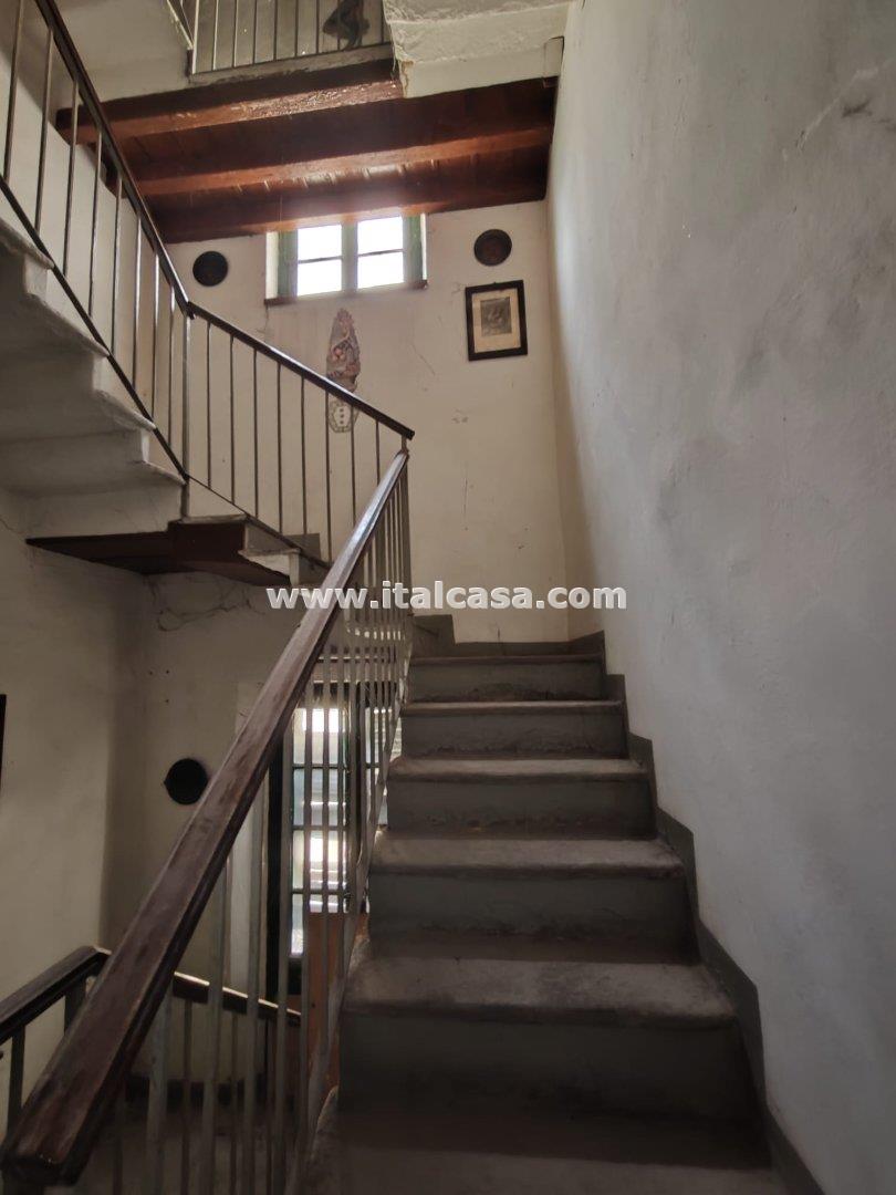 Palazzo in vendita a Brignano Gera d