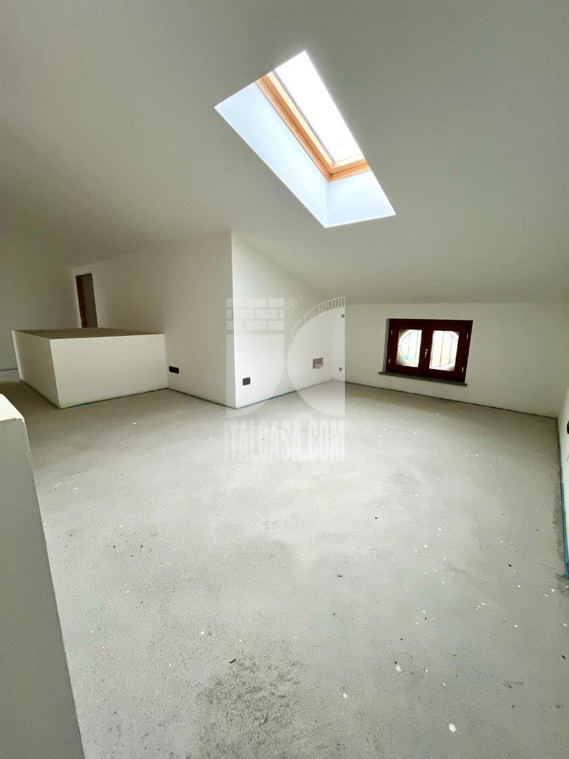 Appartamento in vendita a Castel Rozzone