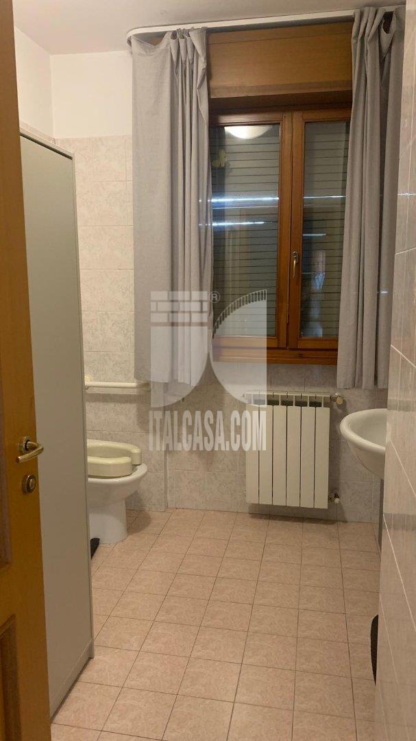 Negozio in affitto a Treviglio