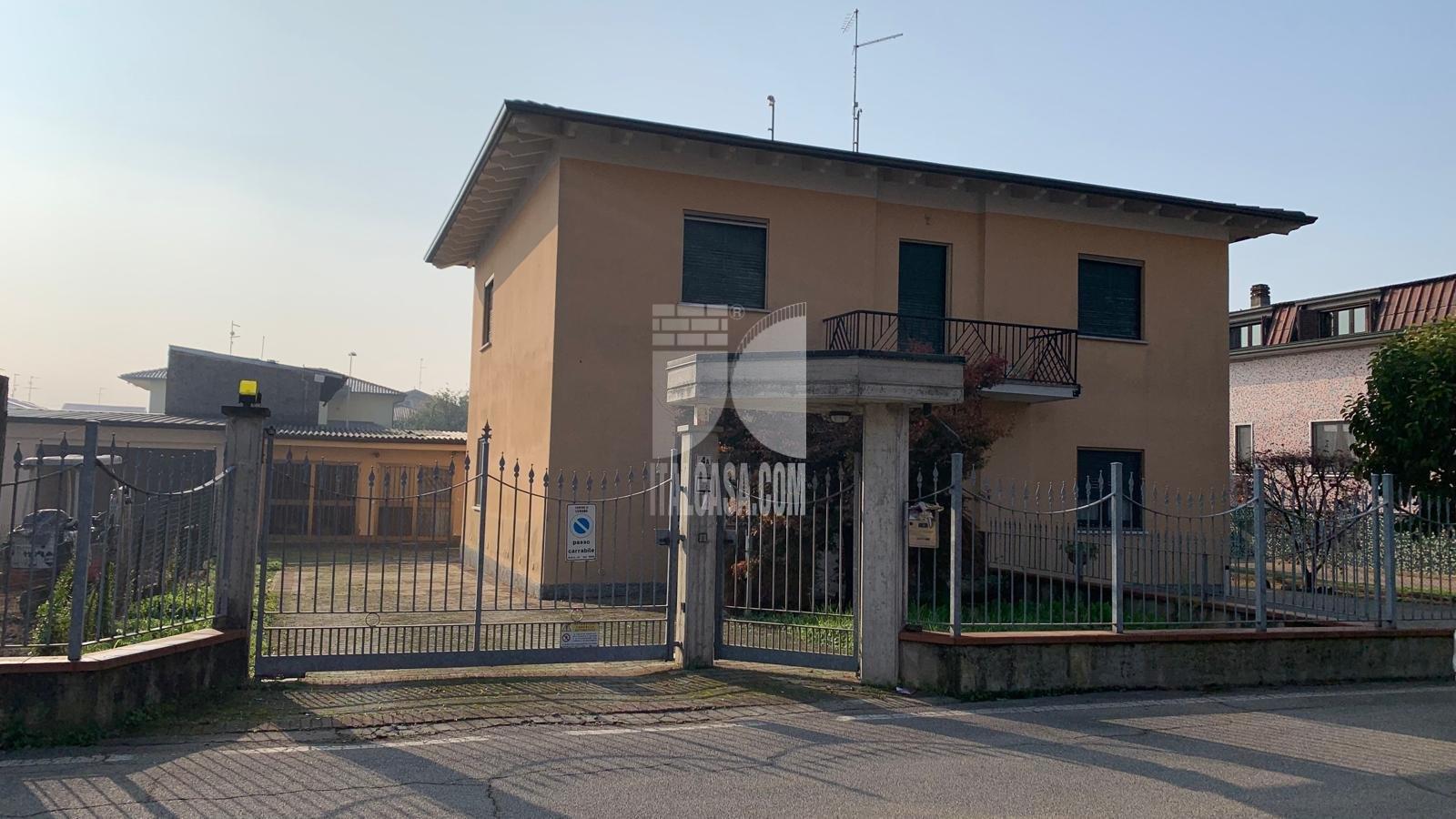 Appartamento in vendita a Lurano