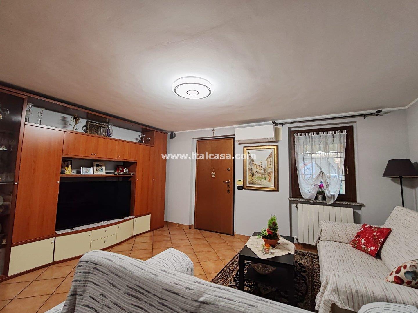 Villa a schiera di testa in vendita a Arzago d