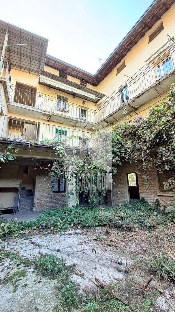 Casa Plurifamiliare in vendita a Caravaggio