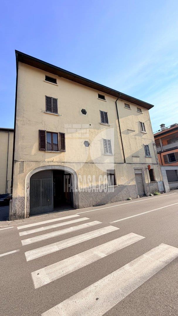 Casa Plurifamiliare in vendita a Caravaggio