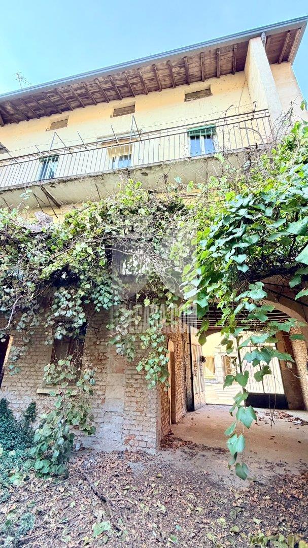 Casa Plurifamiliare in vendita a Caravaggio