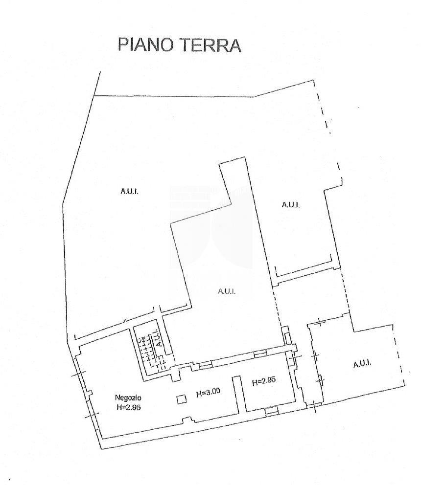 Negozio in vendita a Treviglio