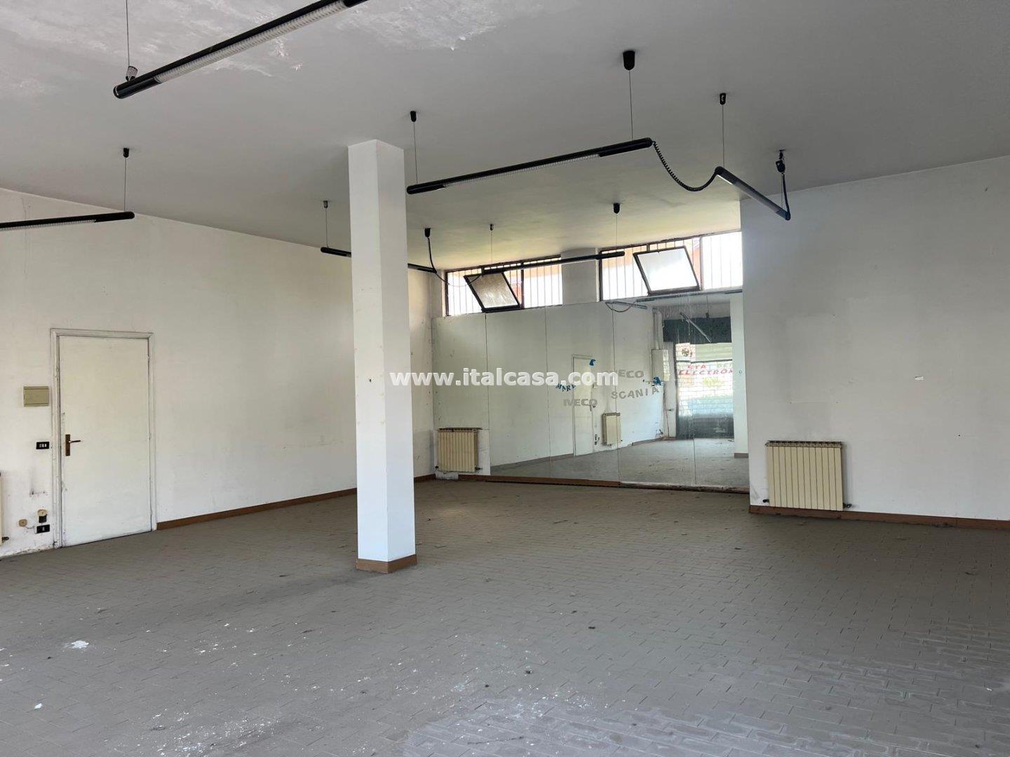 Negozio in vendita a Verdellino