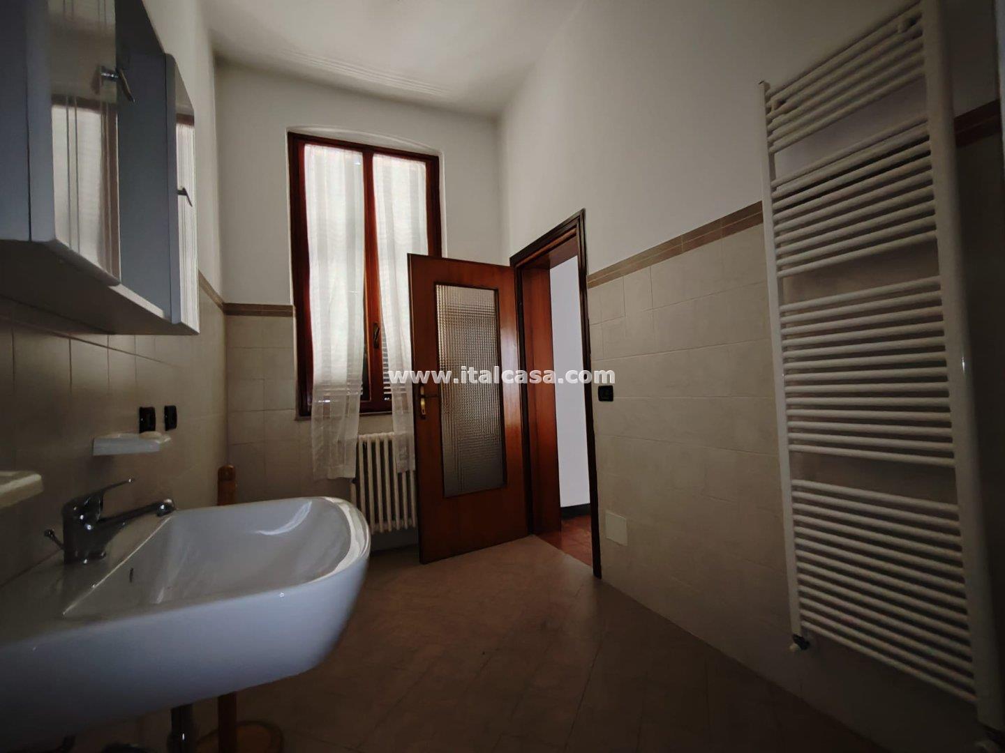 Stabile in vendita a Calvenzano