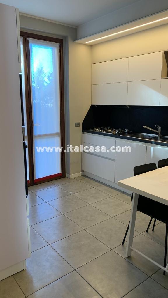 Villa a schiera di testa in vendita a Treviglio