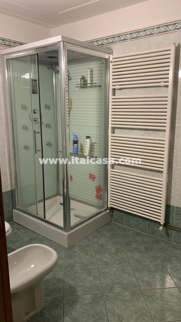 Villa a schiera di testa in vendita a Treviglio