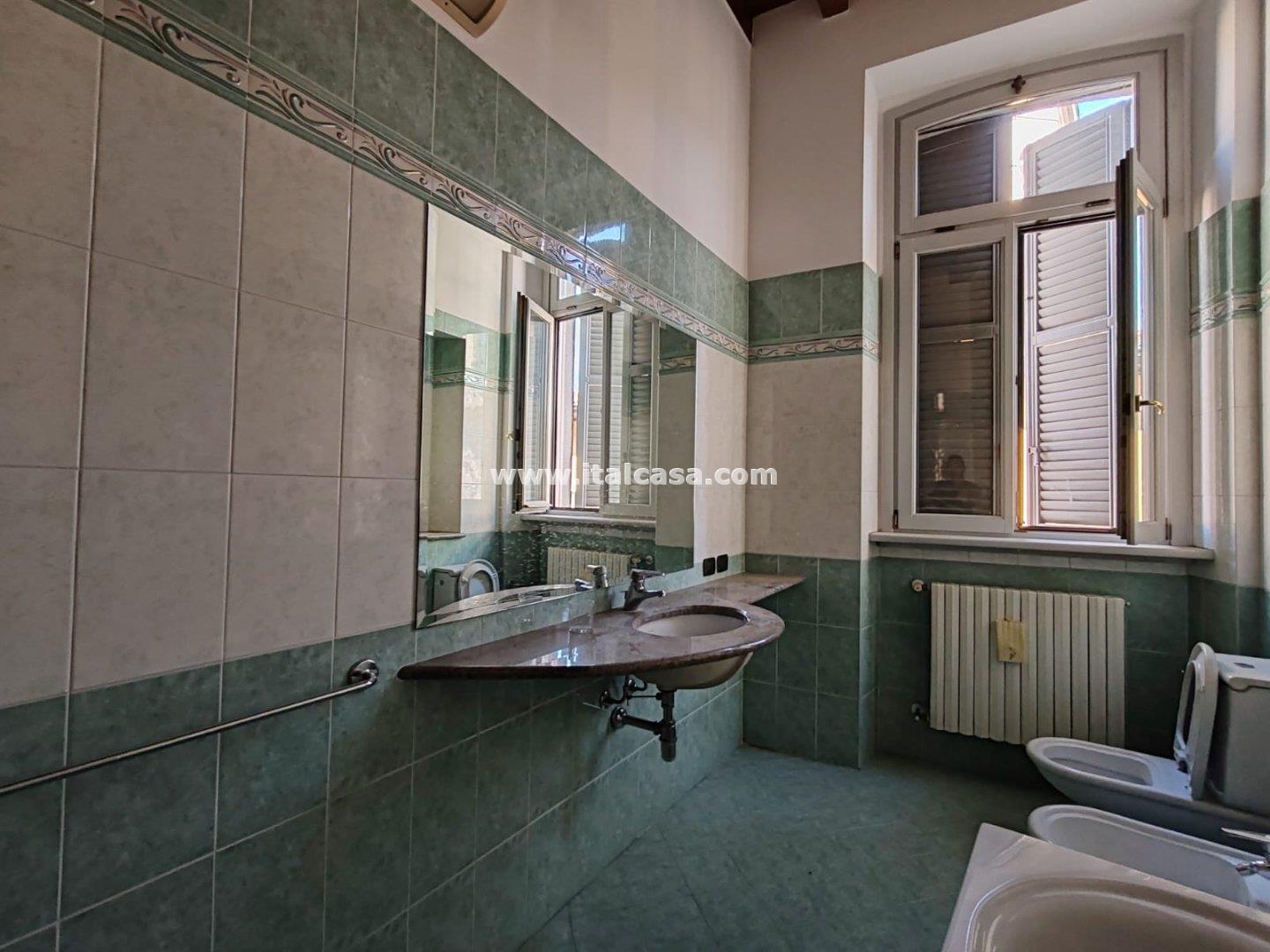 Negozio in affitto a Treviglio