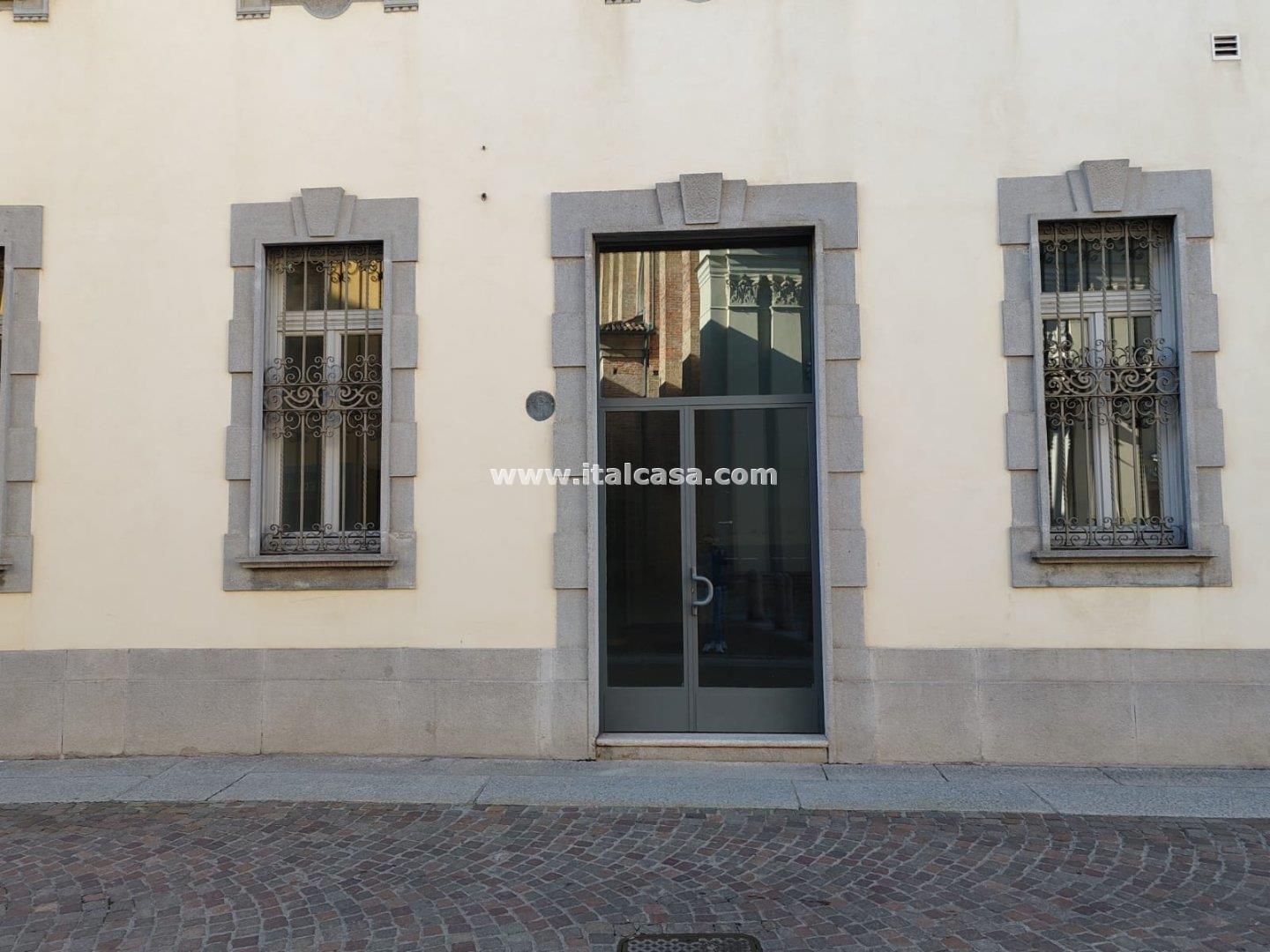 Negozio in affitto a Treviglio