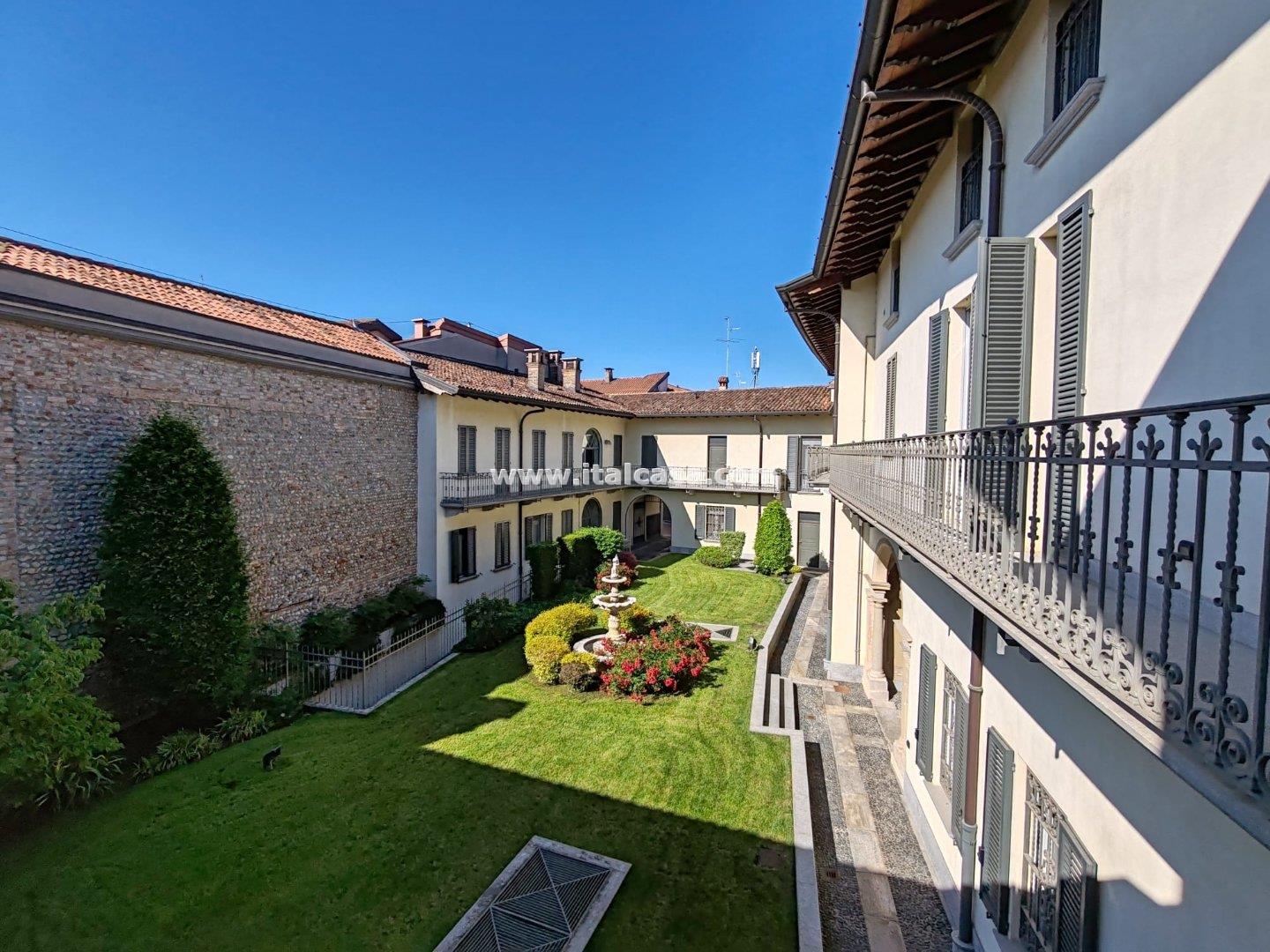 Negozio in affitto a Treviglio
