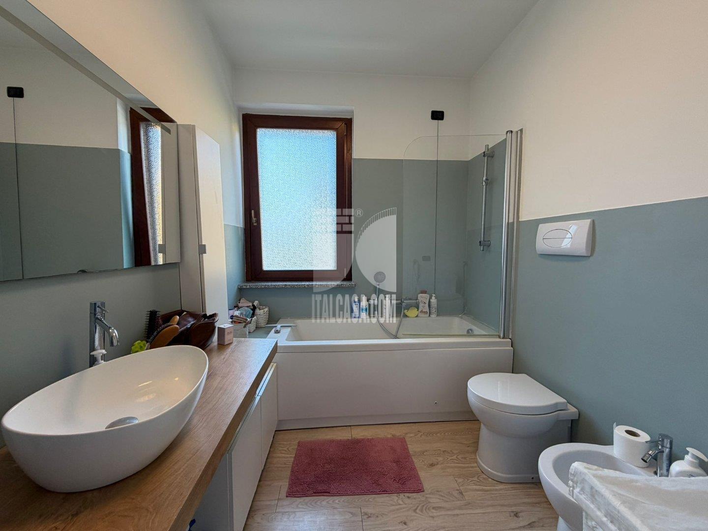 Appartamento in Villa in vendita a Brignano Gera d
