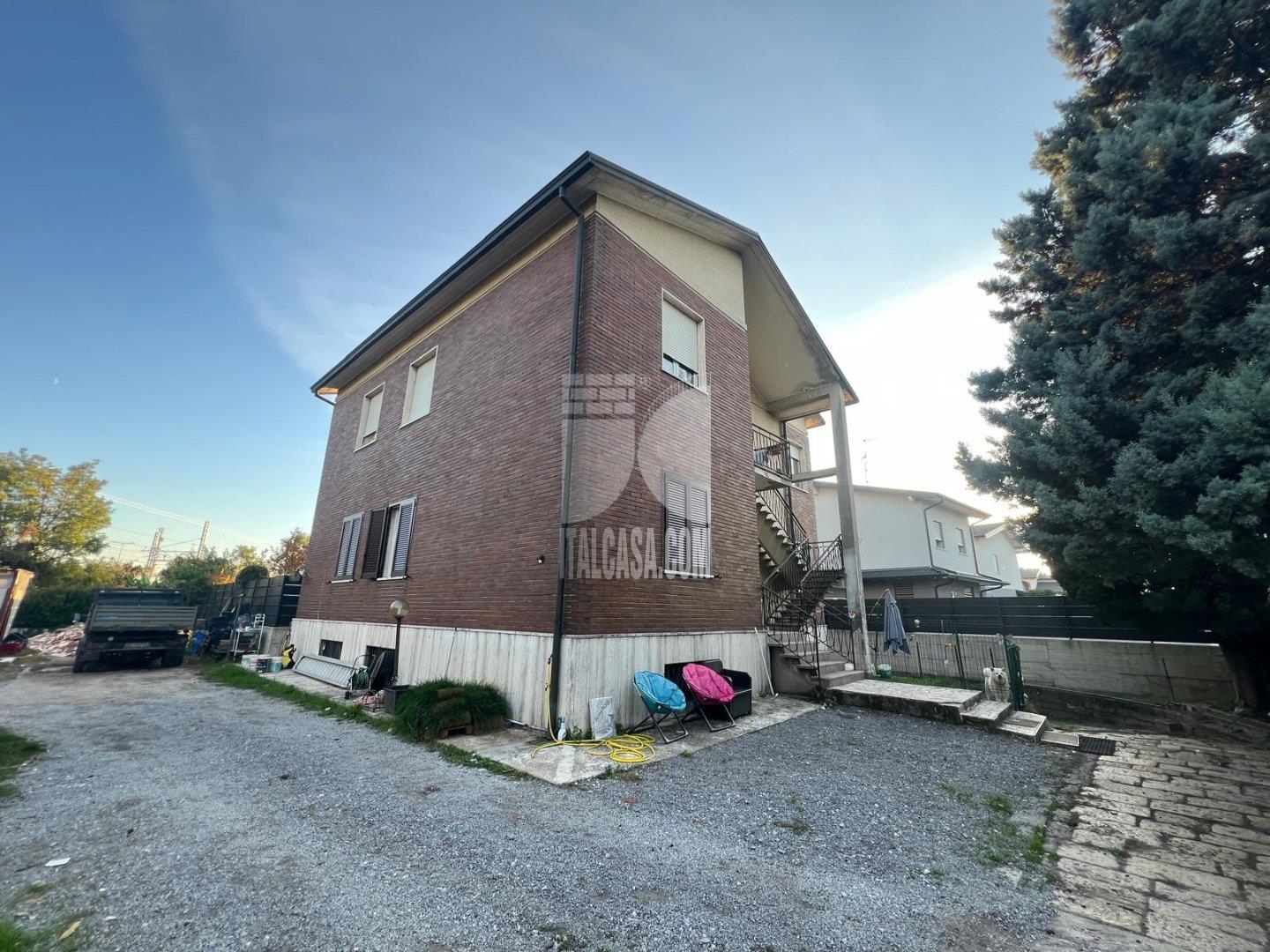 Villa Bifamiliare in vendita a Treviglio