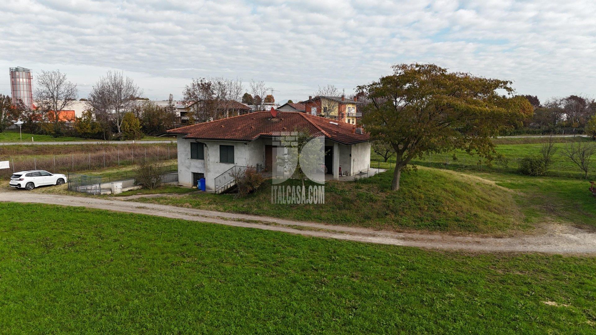 Villa Unifamiliare in vendita a Treviglio