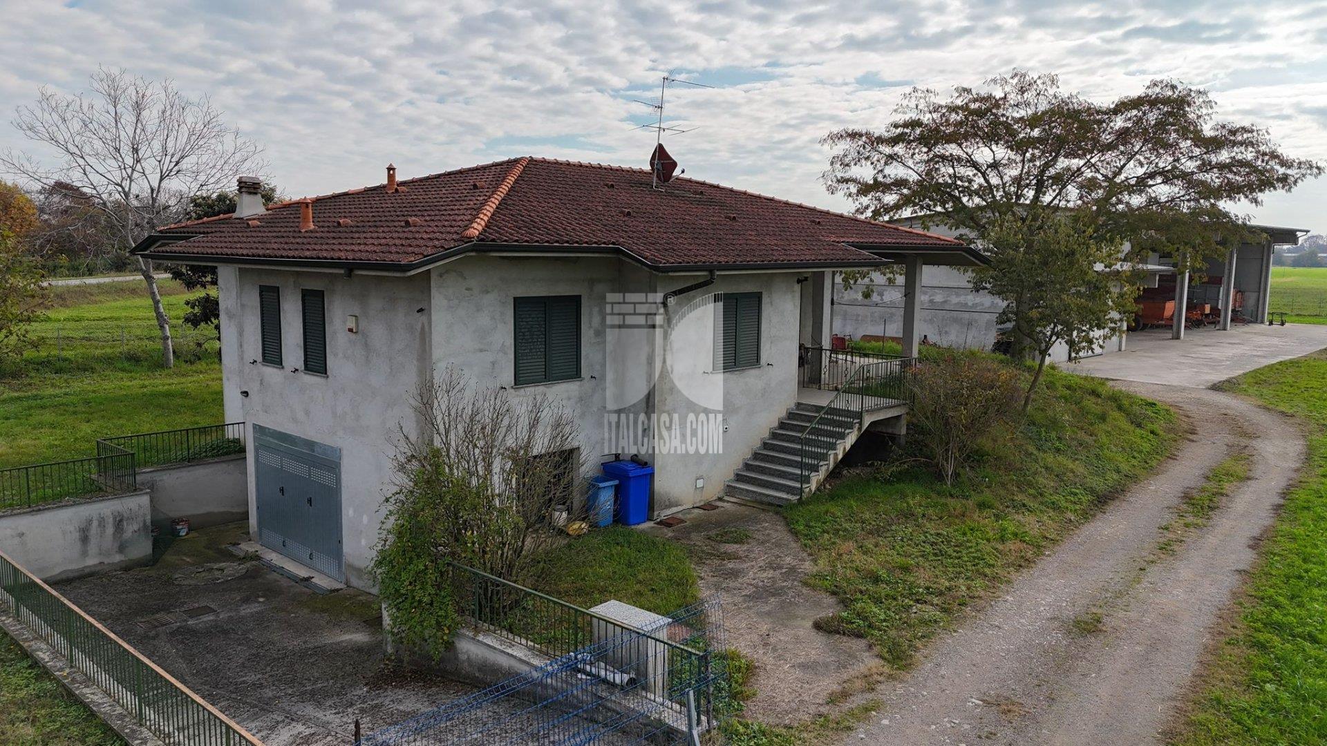 Villa Unifamiliare in vendita a Treviglio