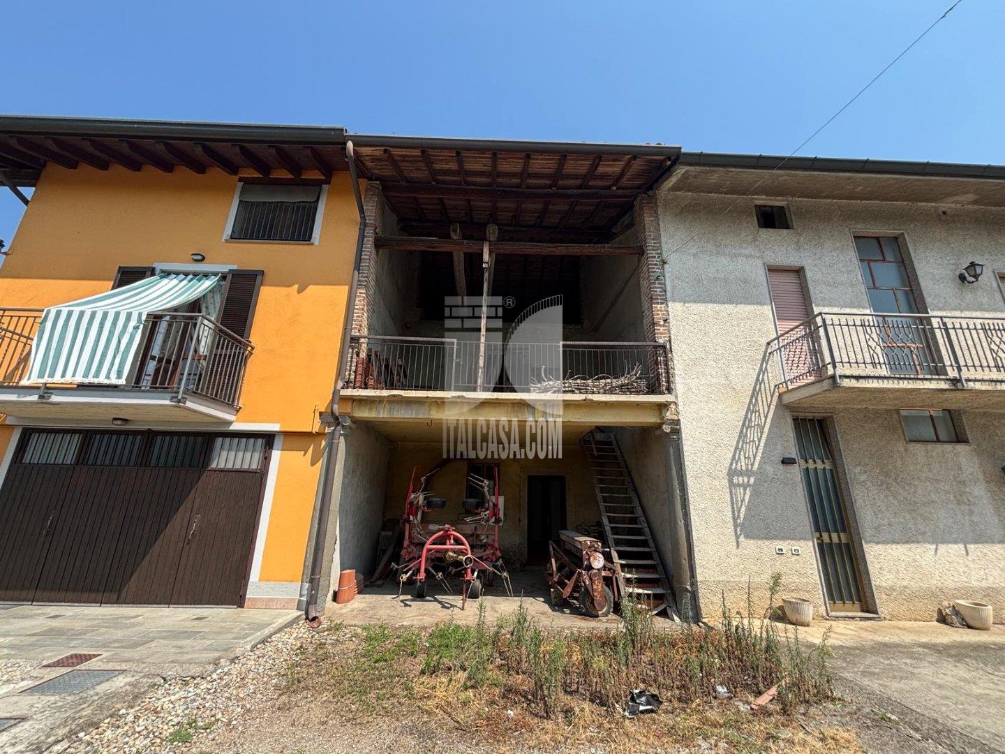 Casa Rustica in vendita a Pontirolo Nuovo
