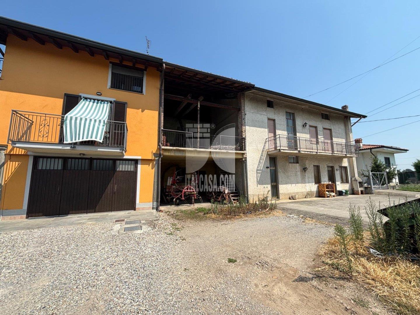 Casa Rustica in vendita a Pontirolo Nuovo