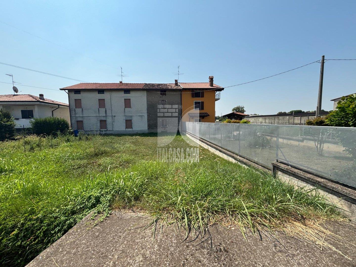 Casa Rustica in vendita a Pontirolo Nuovo