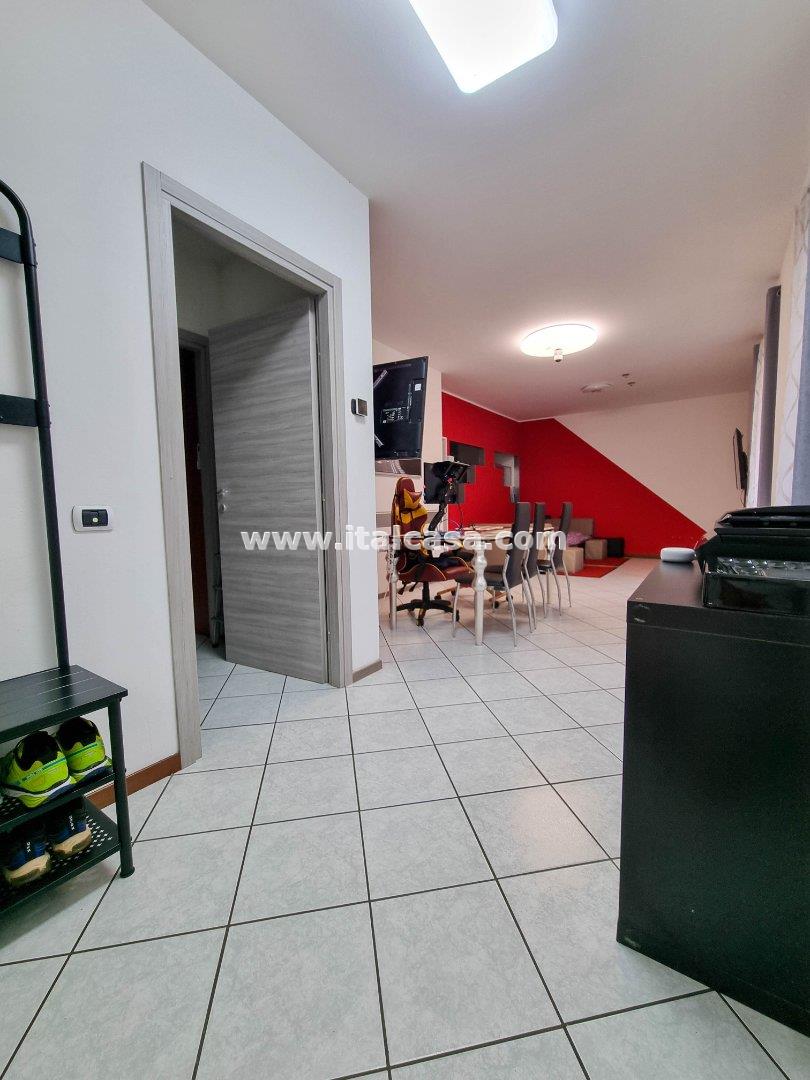 Appartamento in vendita a Calvenzano