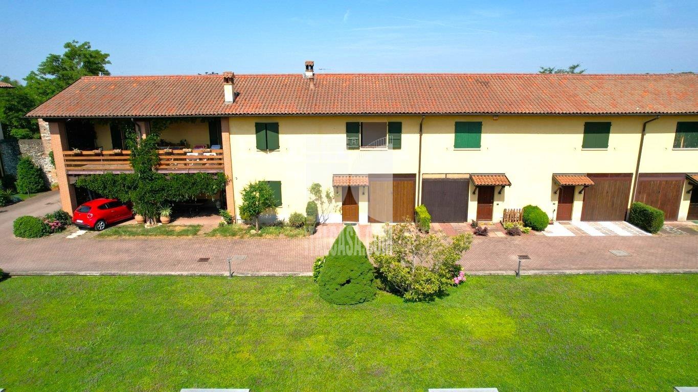 Villa a schiera in vendita a Cologno al Serio