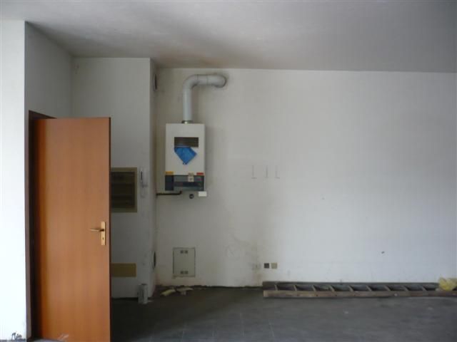 Negozio in vendita a Treviglio