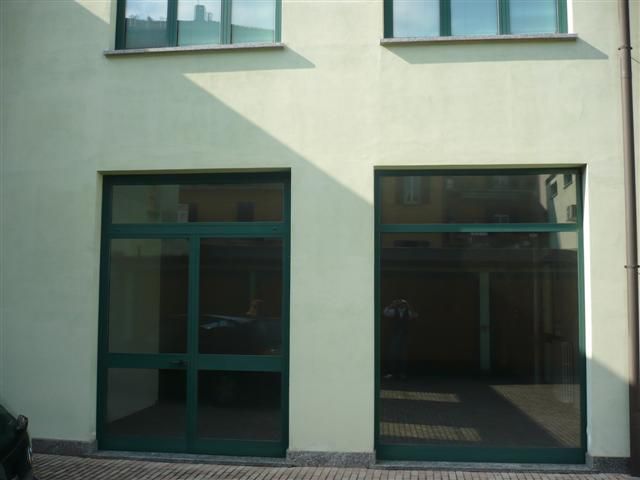 Negozio in vendita a Treviglio