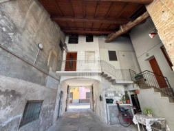 Casa Rustica in vendita a Calvenzano
