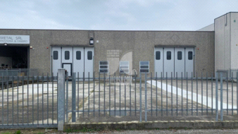 Capannone in vendita a Arzago d'Adda