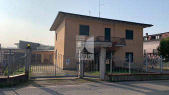 Appartamento in vendita a Lurano