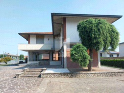 Villa Unifamiliare in vendita a Brignano Gera d'Adda