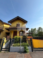 Villa a schiera di testa in vendita a Calvenzano