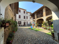 Casa D'Epoca in vendita a Calvenzano