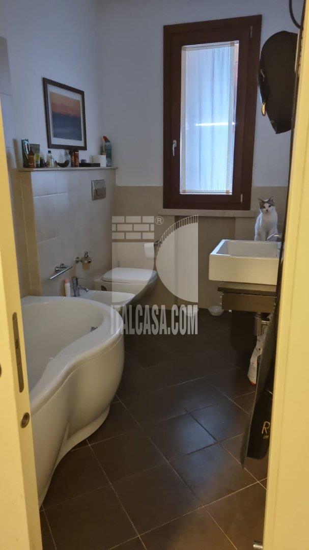 Villa a schiera di testa in vendita a San Giorgio Bigarello