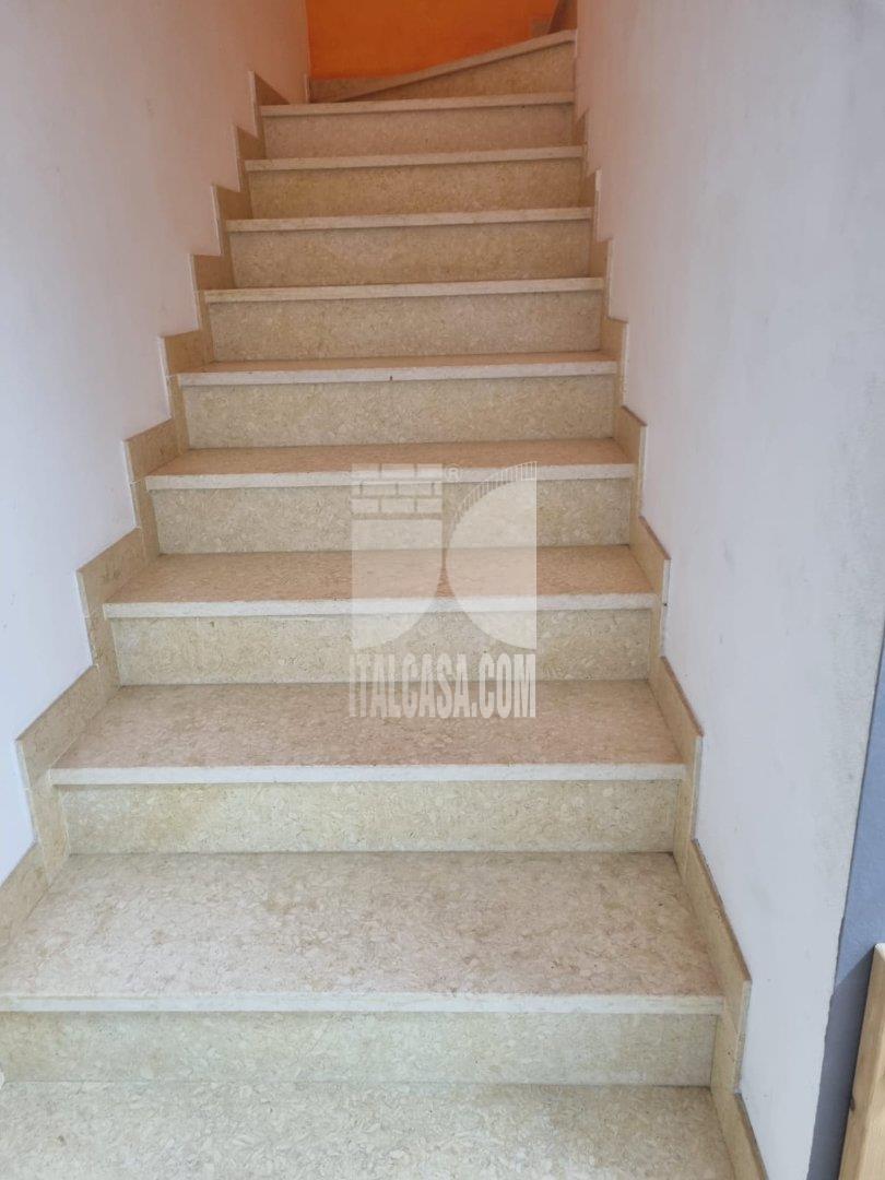 Villa a schiera di testa in vendita a San Giorgio Bigarello
