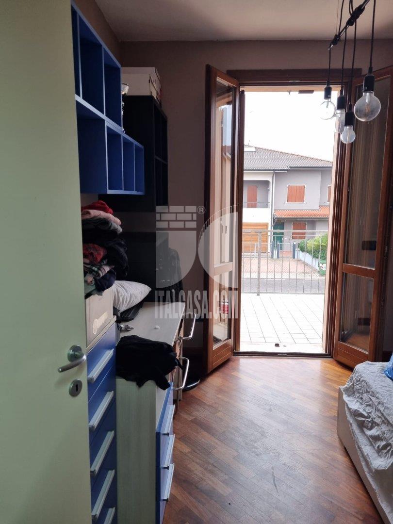 Villa a schiera di testa in vendita a San Giorgio Bigarello
