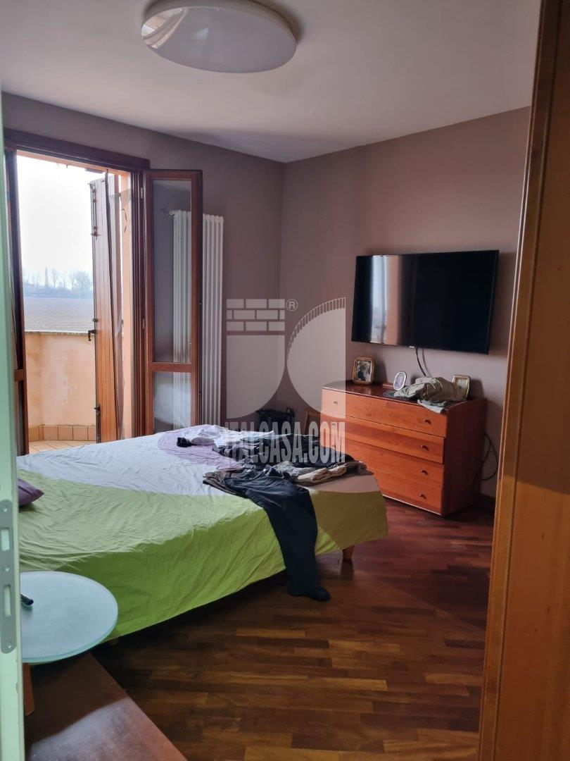 Villa a schiera di testa in vendita a San Giorgio Bigarello